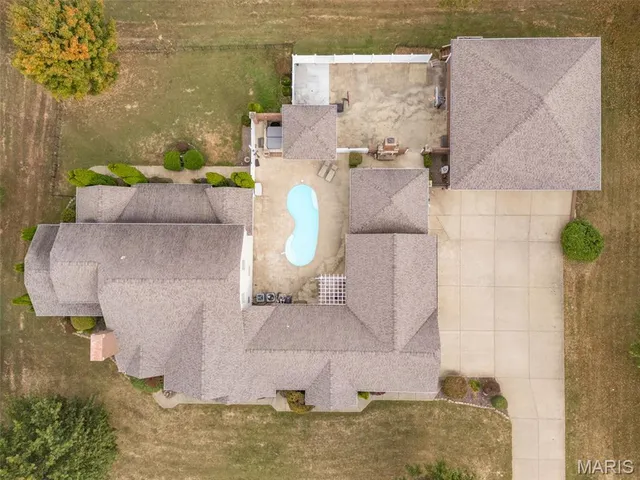 $895,000 | 746 St Andrews Drive, Farmington, MO 63640