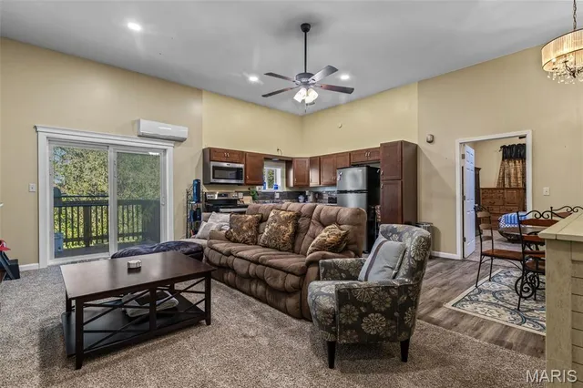 $895,000 | 746 St Andrews Drive, Farmington, MO 63640