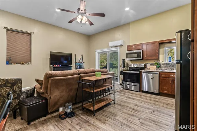 $895,000 | 746 St Andrews Drive, Farmington, MO 63640