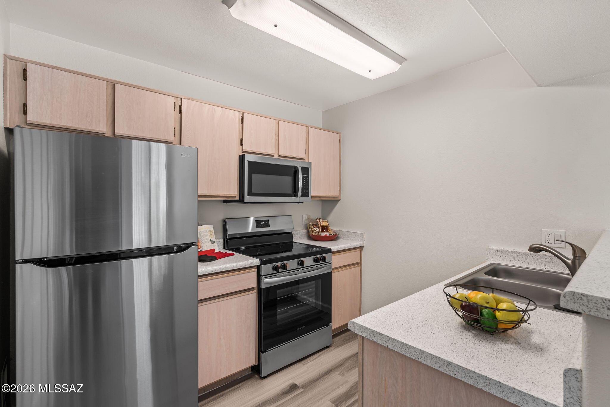 5751 North Kolb Road, Unit 19208 Tucson, AZ 85750 - Photo 6 of 20 6-web-or-mls-5751 N Kolb Rd 19208-5