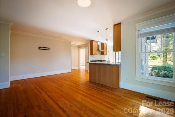 $3,250 | 435 Walnut Avenue, Charlotte, NC 28208