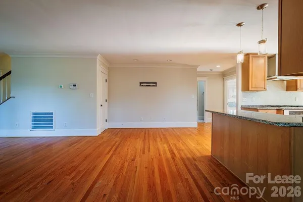 $3,250 | 435 Walnut Avenue, Charlotte, NC 28208