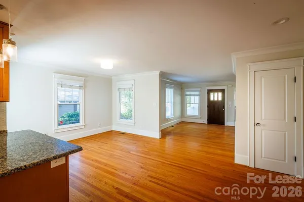 $3,250 | 435 Walnut Avenue, Charlotte, NC 28208