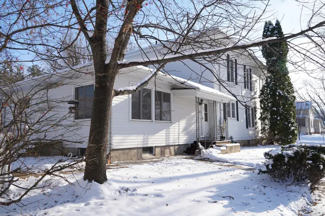 $374,900 | 1528 West 6th Street, Red Wing, MN 55066