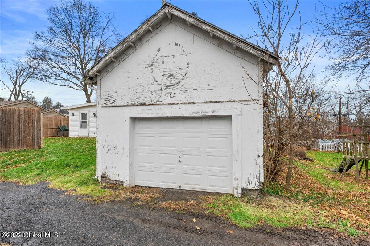 22 Mountain Road Ravena, NY 12143 - Photo 29 of 29 27-JUN05621