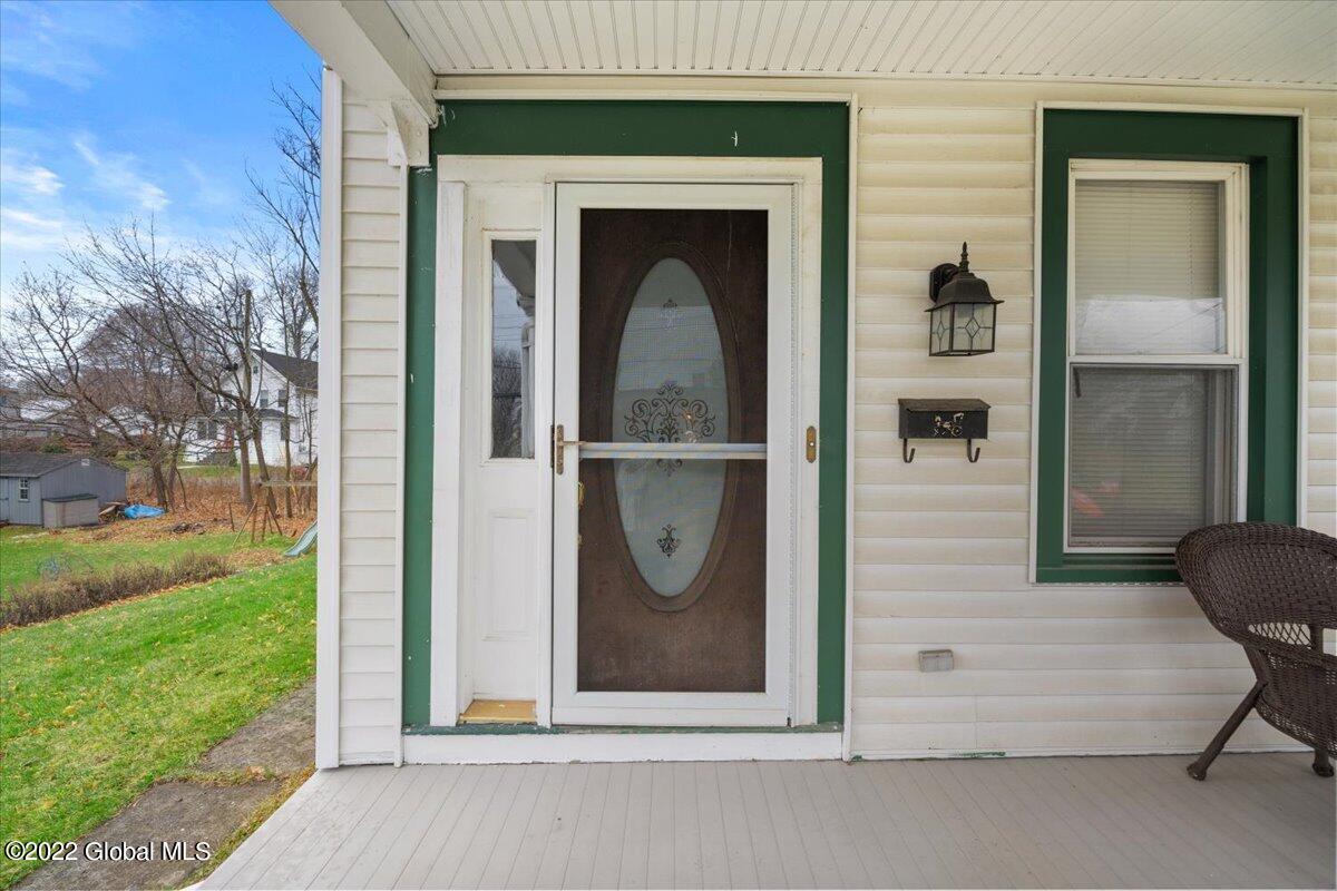 22 Mountain Road Ravena, NY 12143 - Photo 7 of 29 01-JUN05541