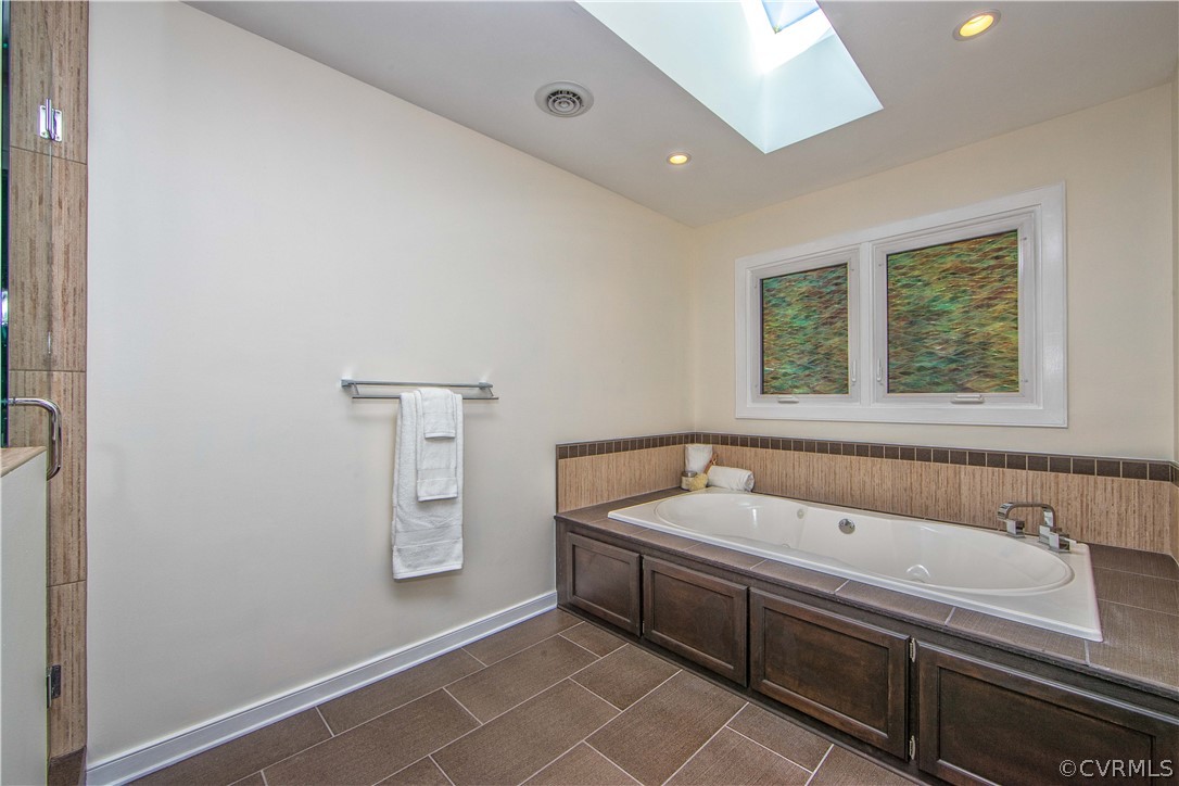 4502 Oak Hollow Road Chester, VA 23831 - Photo 18 of 32 Gallery Image 18