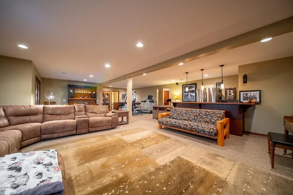 $1,100,000 | 62997 430th Avenue, Mazeppa, MN 55956