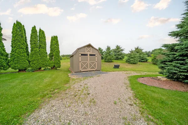 $1,100,000 | 62997 430th Avenue, Mazeppa, MN 55956