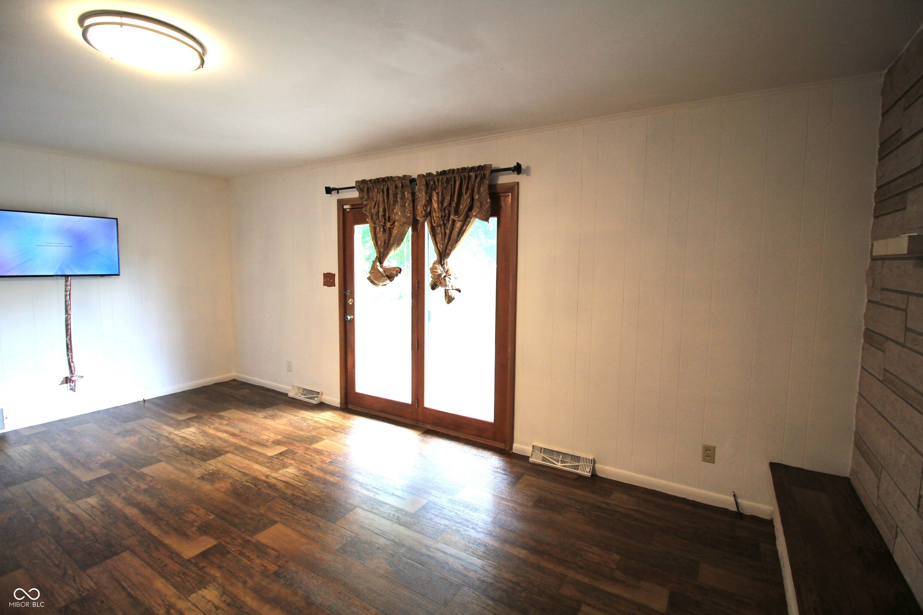 801 Reda Road Indianapolis, IN 46227 - Photo 4 of 40