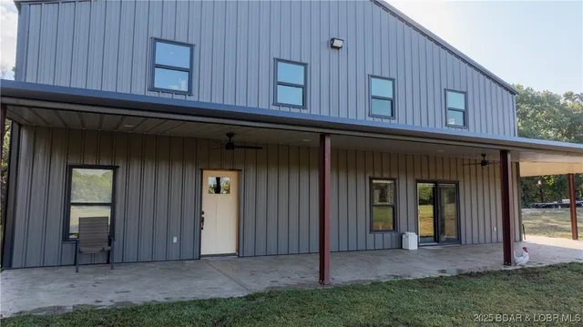 $789,900 | 709 Foster Road, Climax Springs, MO 65324