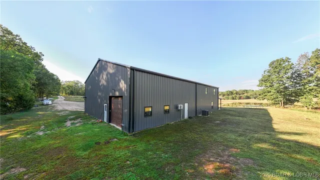 $789,900 | 709 Foster Road, Climax Springs, MO 65324