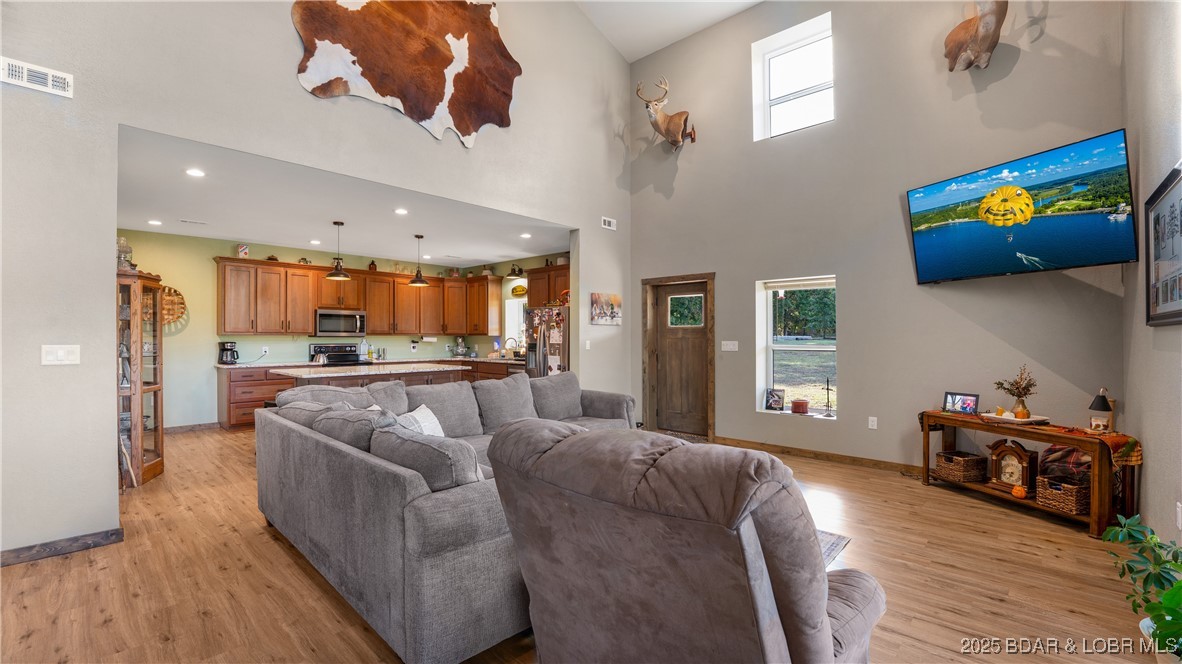 709 Foster Road Climax Springs, MO 65324 - Photo 8 of 38