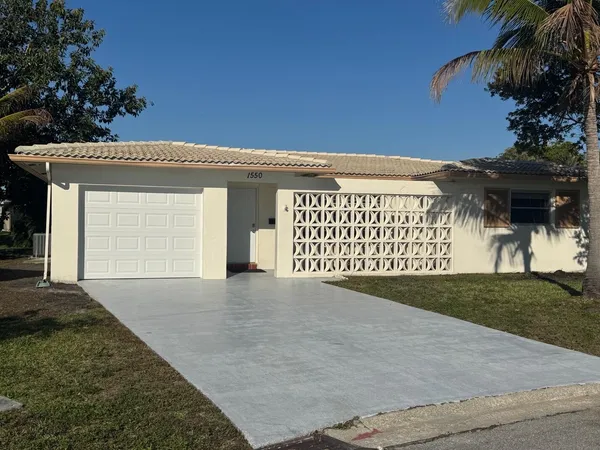 $2,595 | 1550 Northwest 70th Terrace, Margate, FL 33063