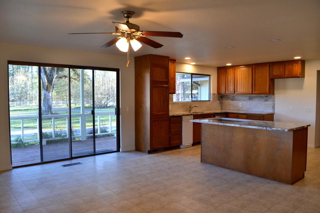 754 Cedar Flat Road Williams, OR 97544 - Photo 9 of 44 DSC_2604