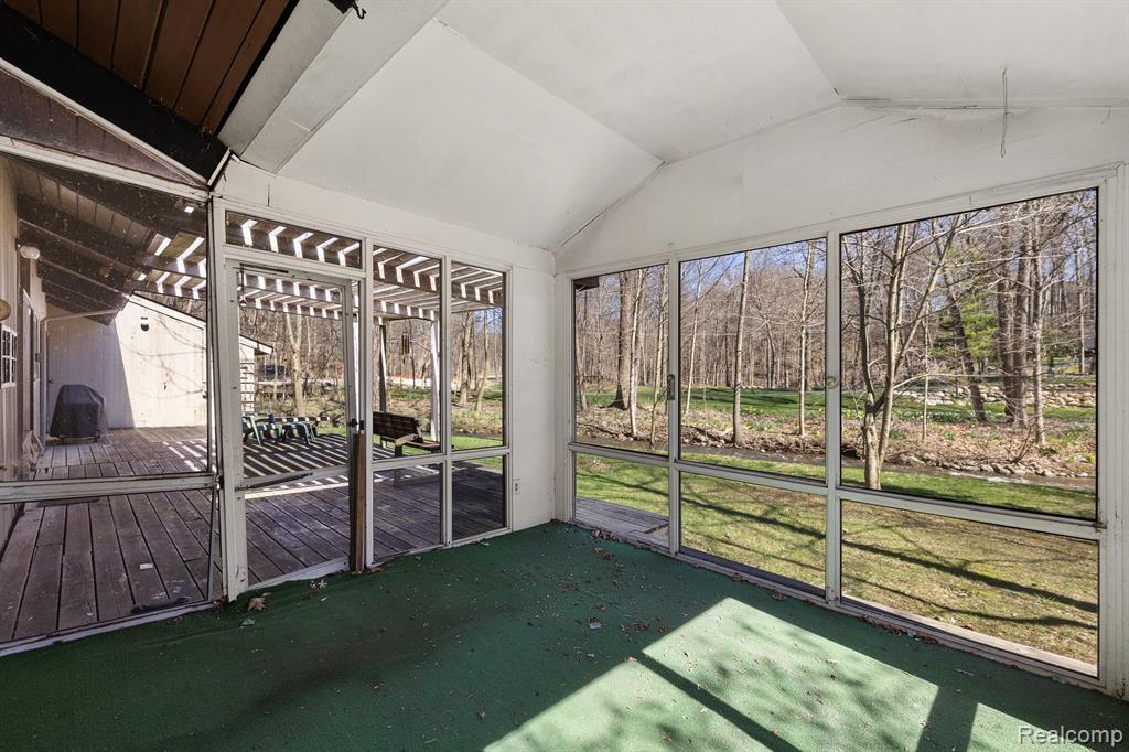 34083 Quaker Valley Road Farmington Hills, MI 48331 - Photo 43 of 43