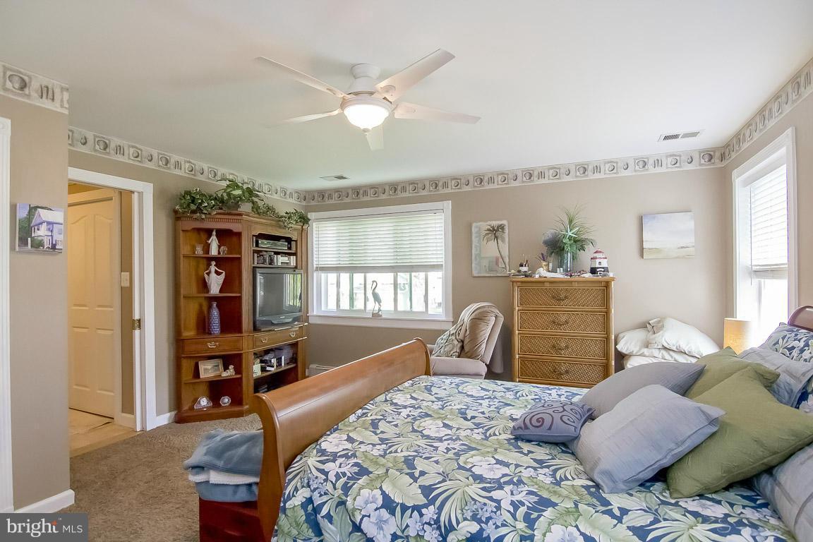 1364 East Riverside Avenue Baltimore, MD 21221 - Photo 23 of 30 Bedroom (Master)