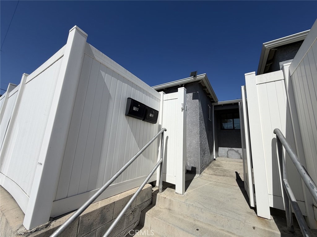 7502 North Hollywood Way Burbank, CA 91504 - Photo 4 of 10