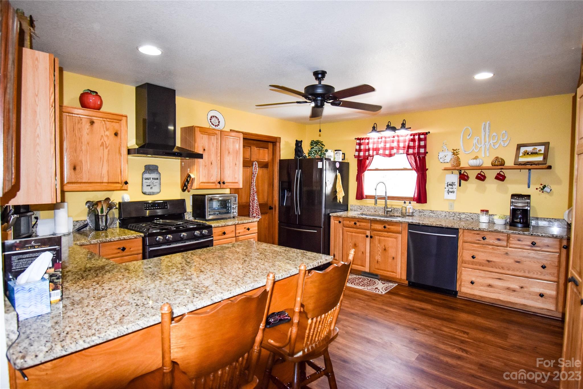 804 Old Cove Road Sylva, NC 28779 - Photo 14 of 35 Gallery Image 14