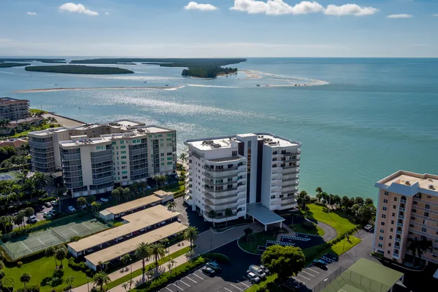$1,295,000 | 1036 South Collier Boulevard, Unit 301, Marco Island, FL 34145