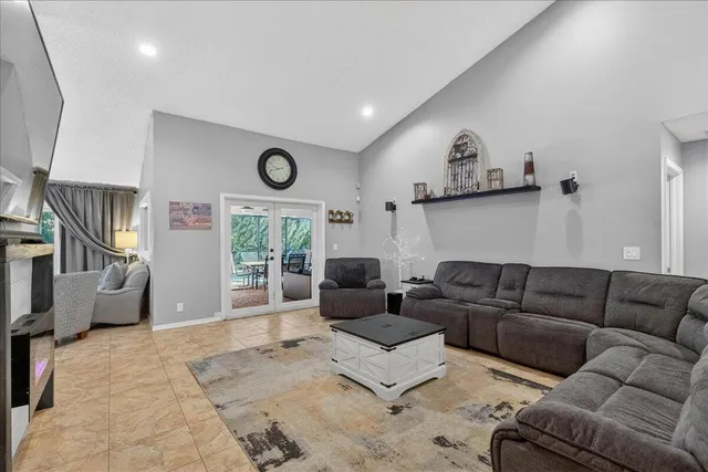 $799,000 | 7312 Northwest 45th Avenue, Coconut Creek, FL 33073