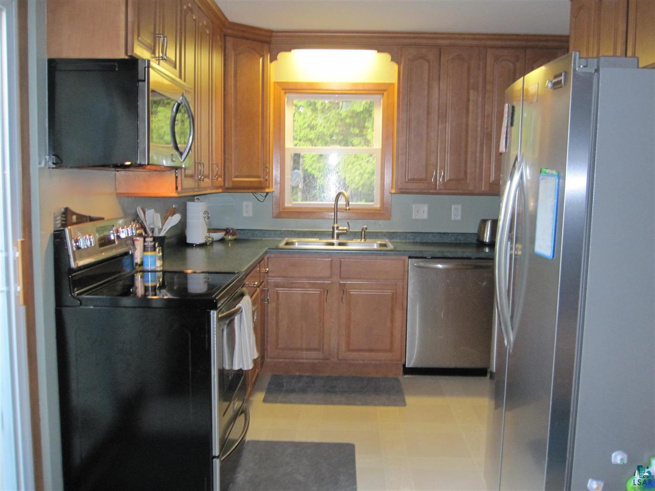 2401 Anderson Road Duluth, MN 55811 - Photo 10 of 24 Gallery Image 10
