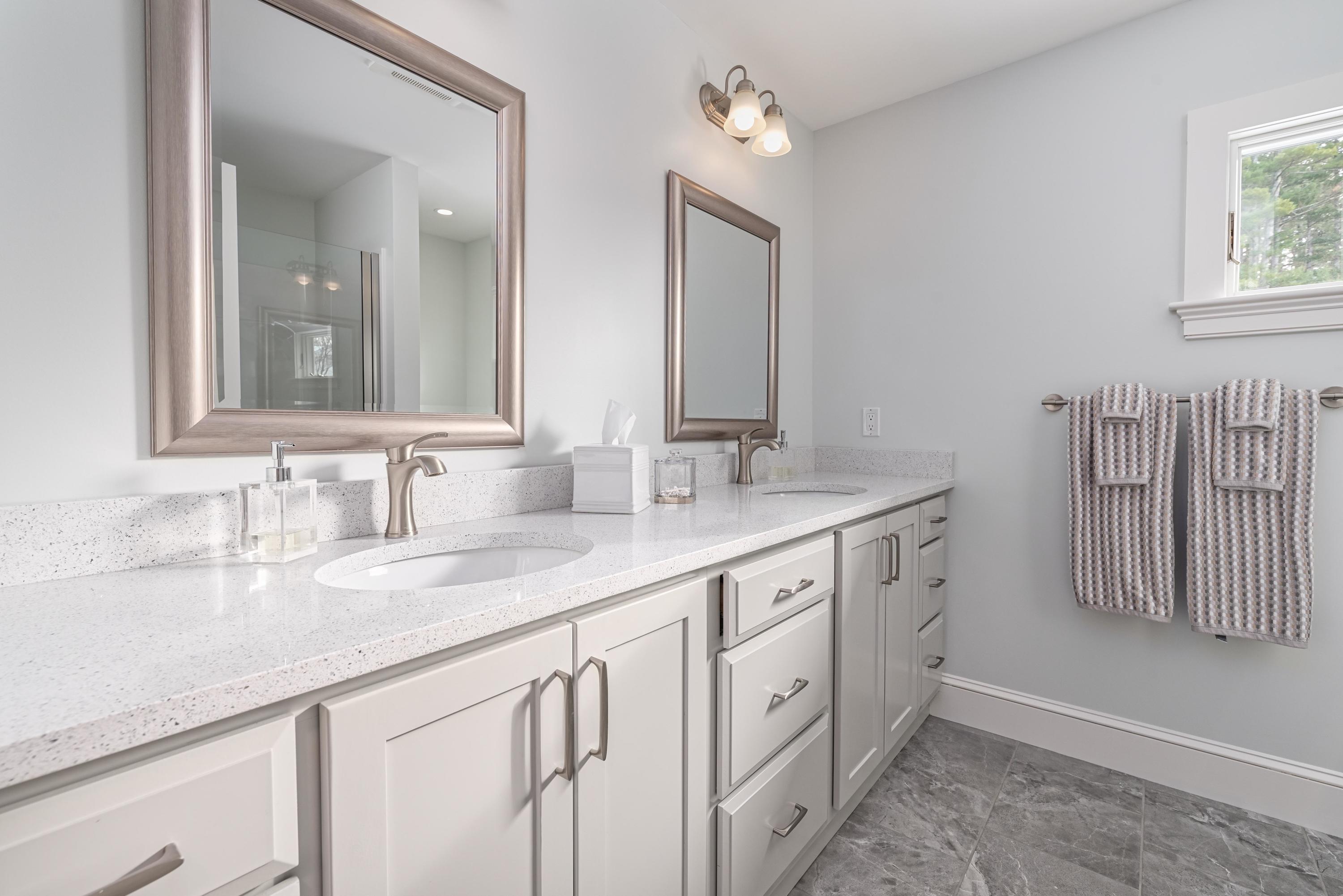 689 Main Street Fryeburg, ME 04037 - Photo 11 of 21 Master bathroom