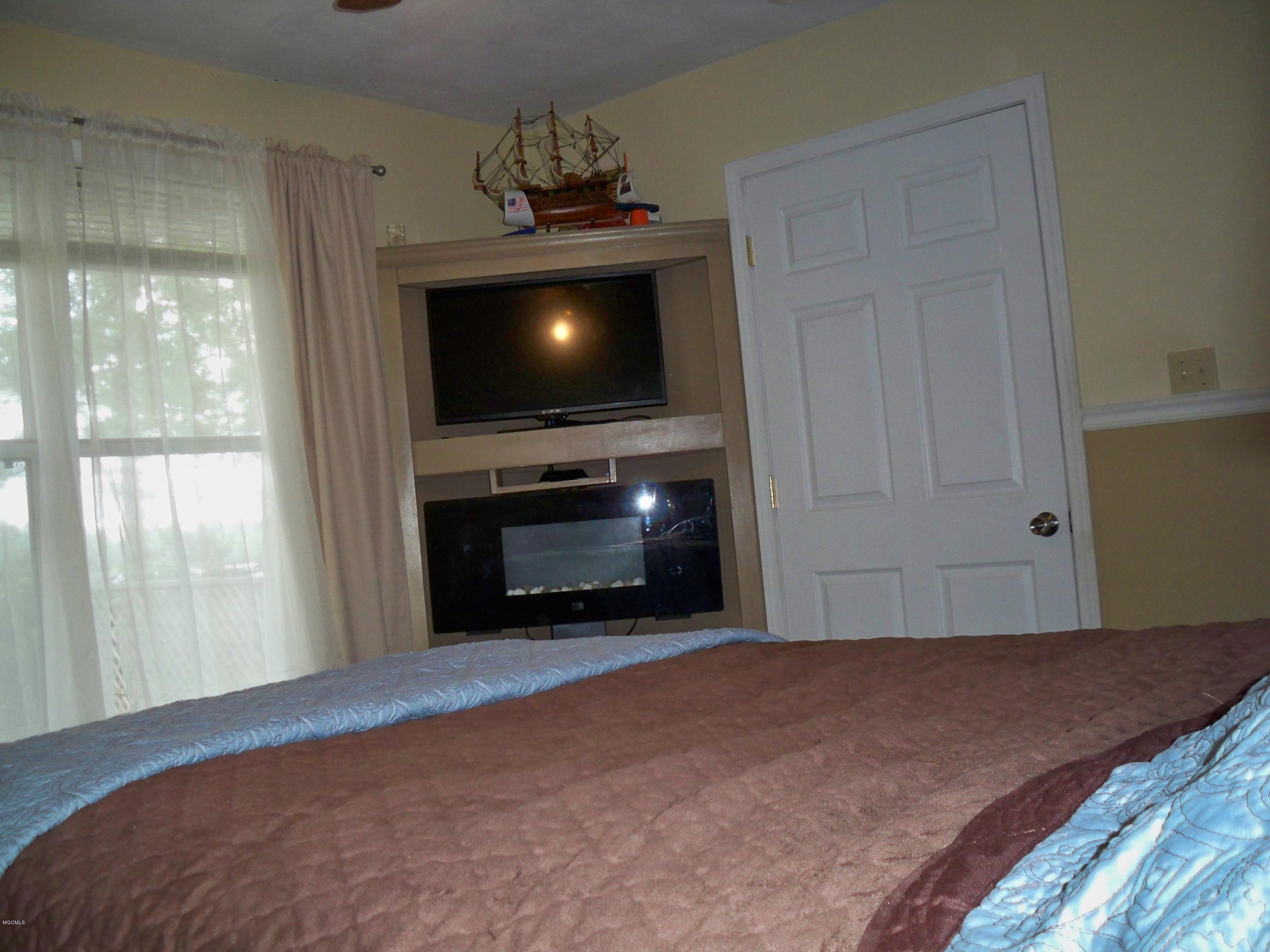 18418 Lake Ridge Drive Saucier, MS 39574 - Photo 21 of 41 100_6338