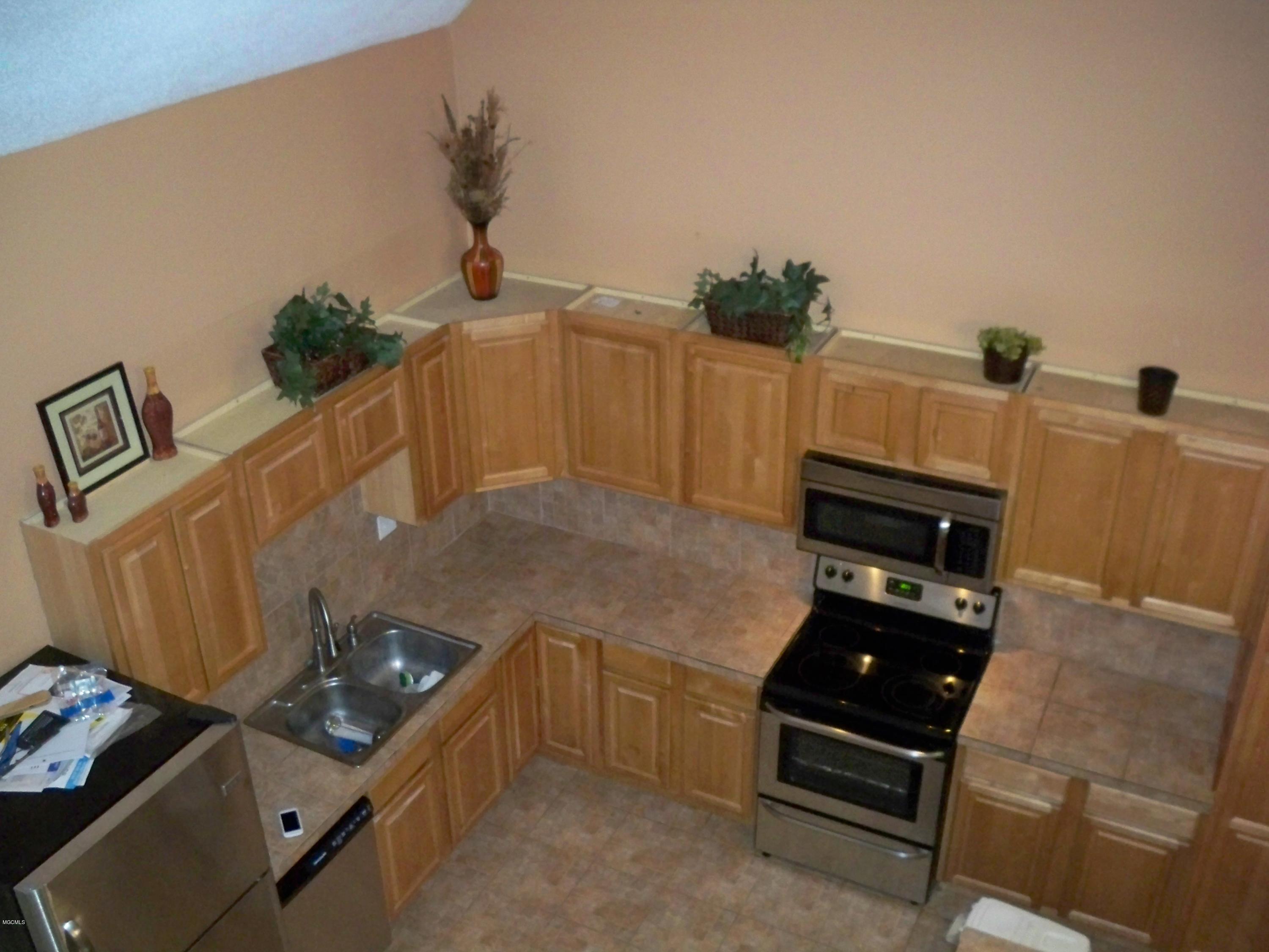 18418 Lake Ridge Drive Saucier, MS 39574 - Photo 8 of 41 100_6374
