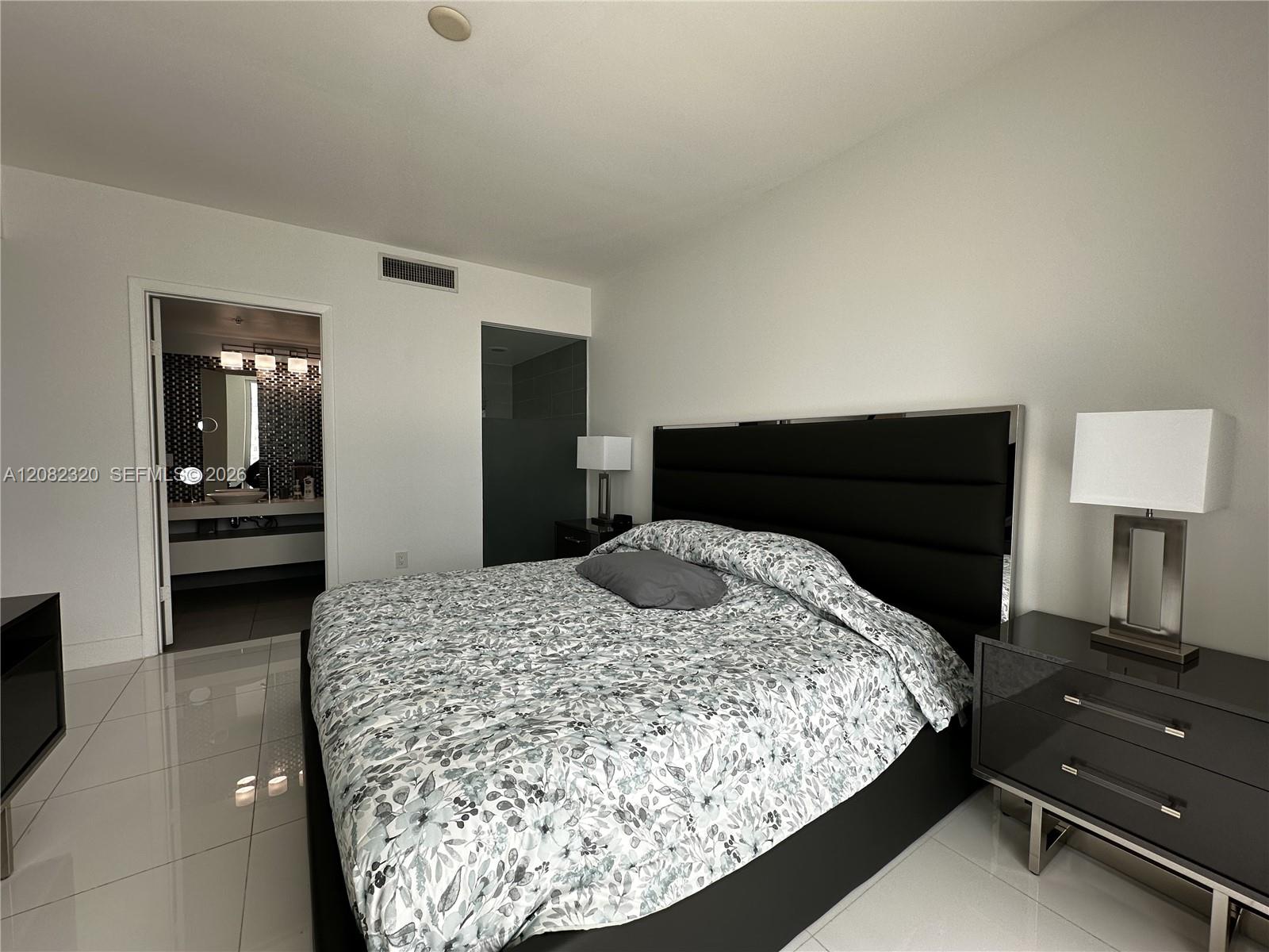 92 Southwest 3rd Street, Unit 3501 Miami, FL 33130 - Photo 22 of 23 Gallery Image 22