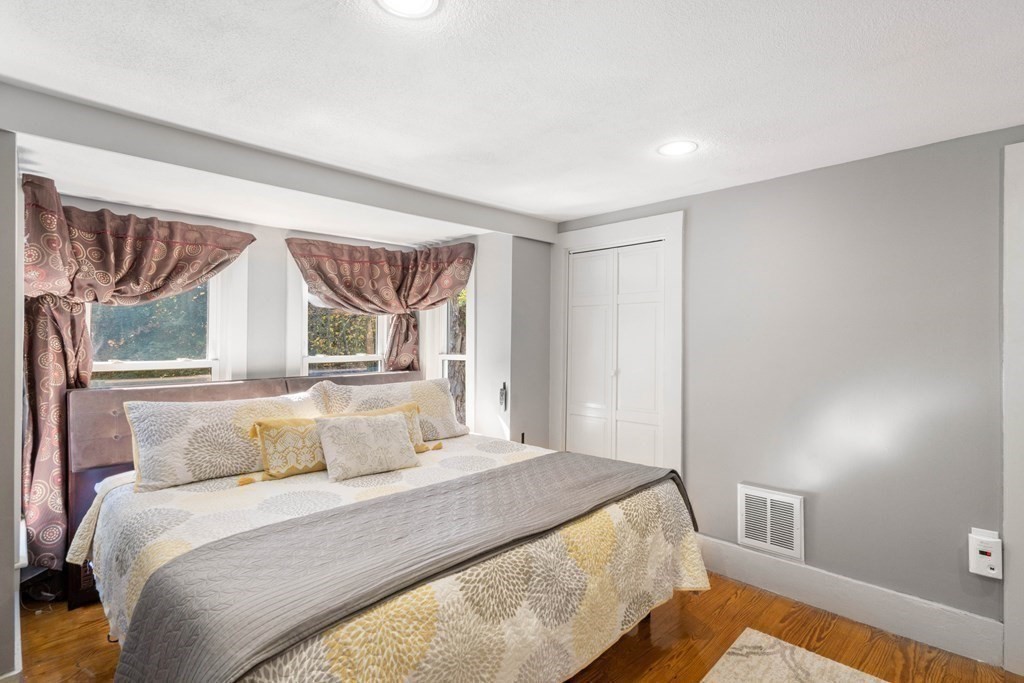 99 Shawsheen Road Bedford, MA 01730 - Photo 15 of 38