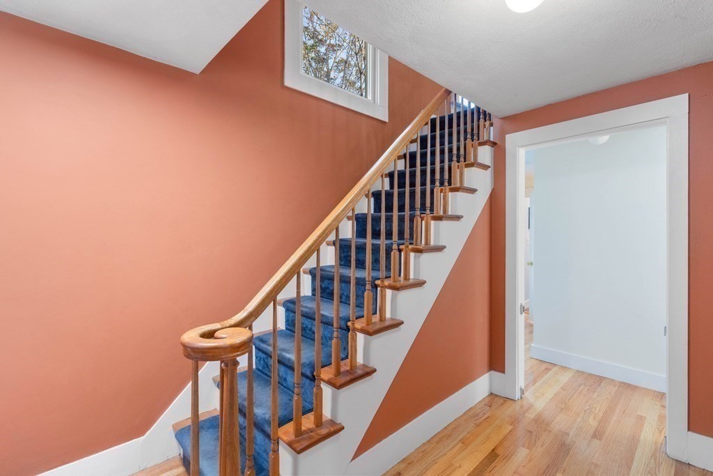 99 Shawsheen Road Bedford, MA 01730 - Photo 4 of 38