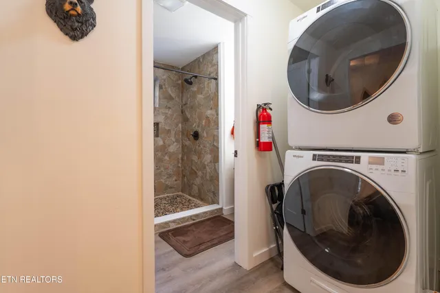 $575,000 | 2029 Lones Branch Lane, Pigeon Forge, TN 37876