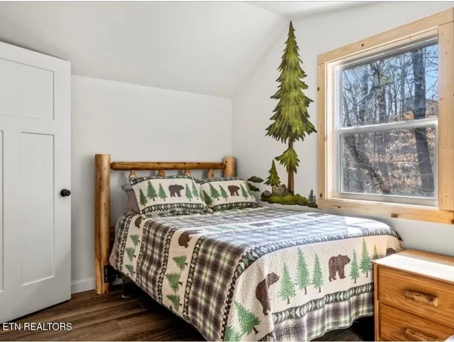 $575,000 | 2029 Lones Branch Lane, Pigeon Forge, TN 37876