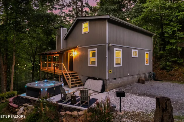 $575,000 | 2029 Lones Branch Lane, Pigeon Forge, TN 37876