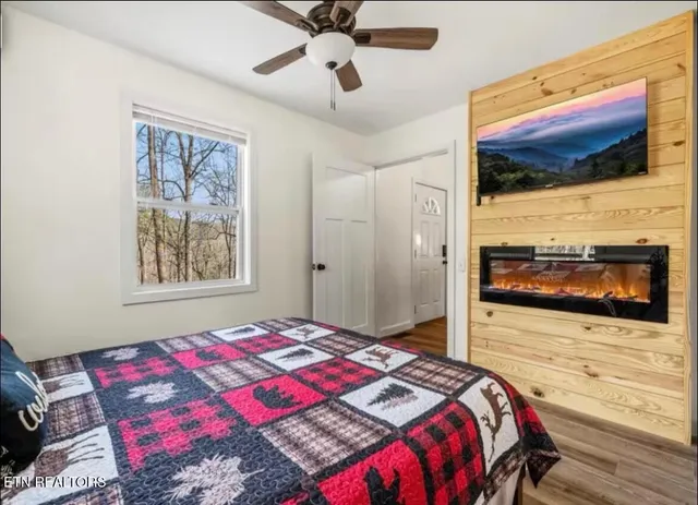 $575,000 | 2029 Lones Branch Lane, Pigeon Forge, TN 37876