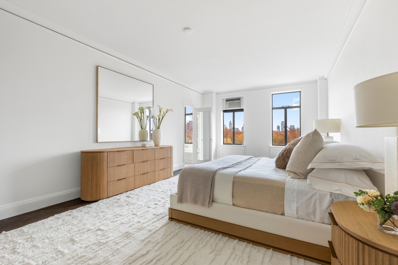 211 Central Park West, Unit 8E Manhattan, NY 10024 - Photo 6 of 14 a bedroom with a bed and a dresser