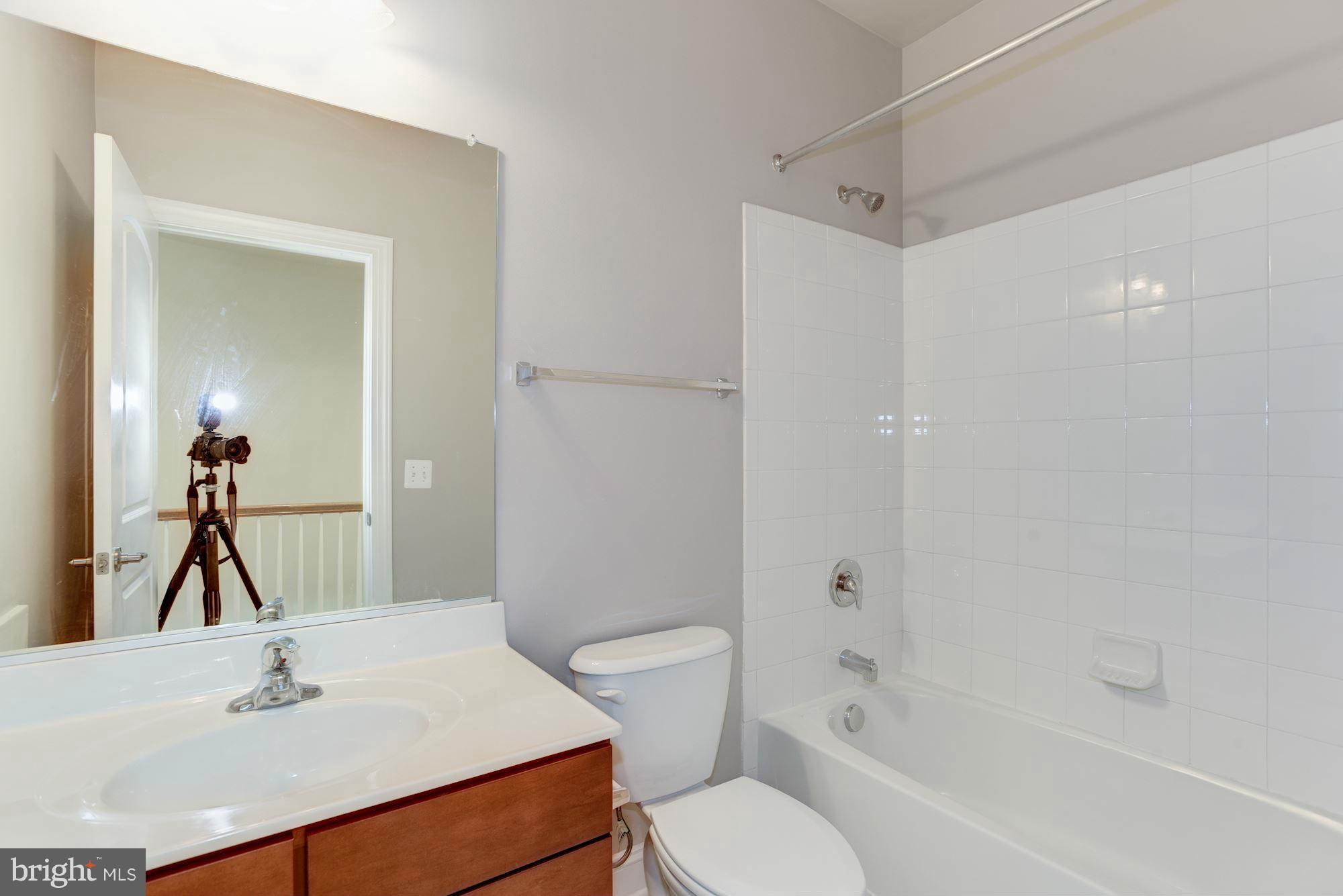 43374 Old Ryan Road Ashburn, VA 20148 - Photo 22 of 30 Bath
