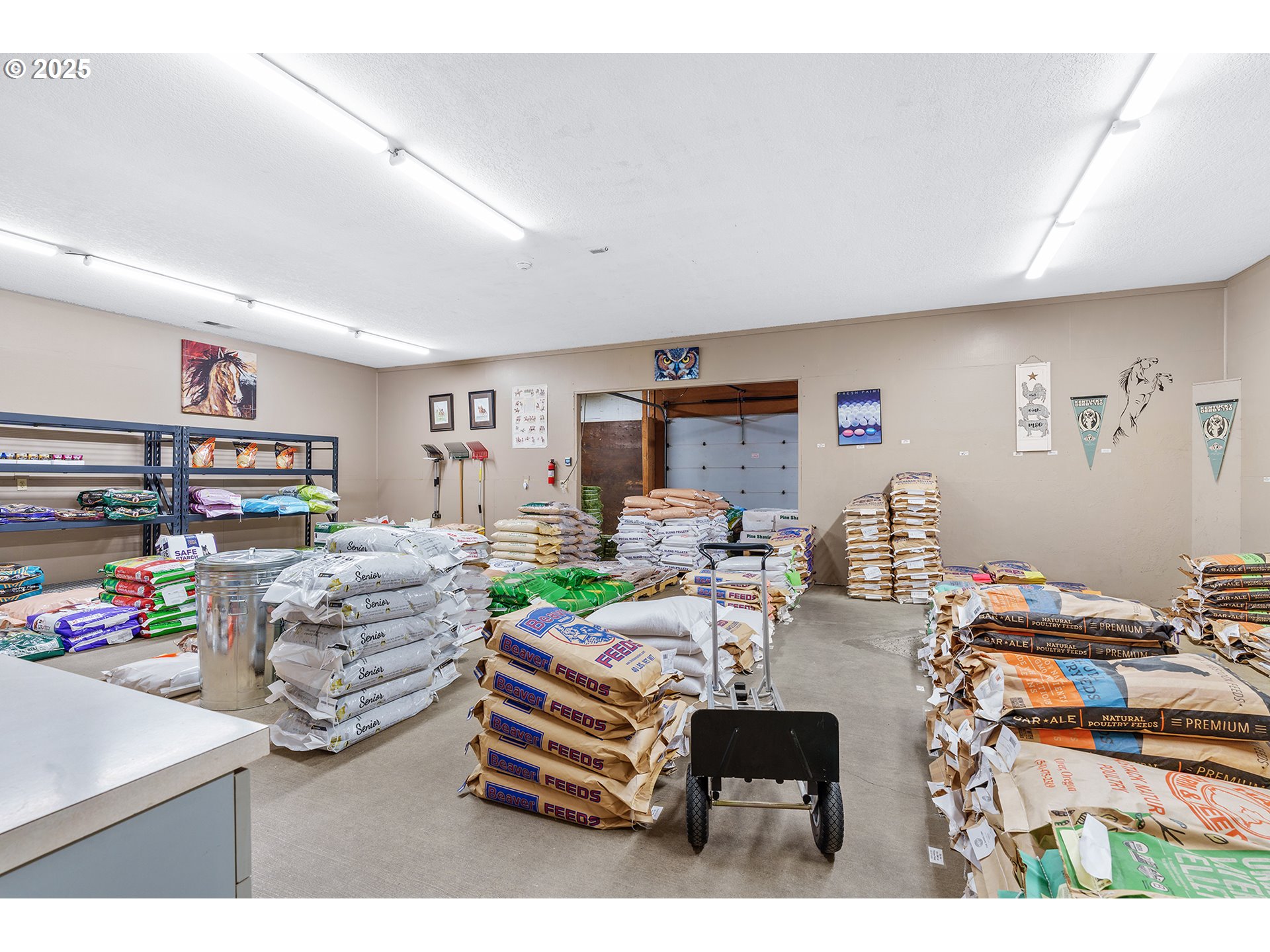 22525 Southwest Stafford Road Tualatin, OR 97062 - Photo 14 of 23