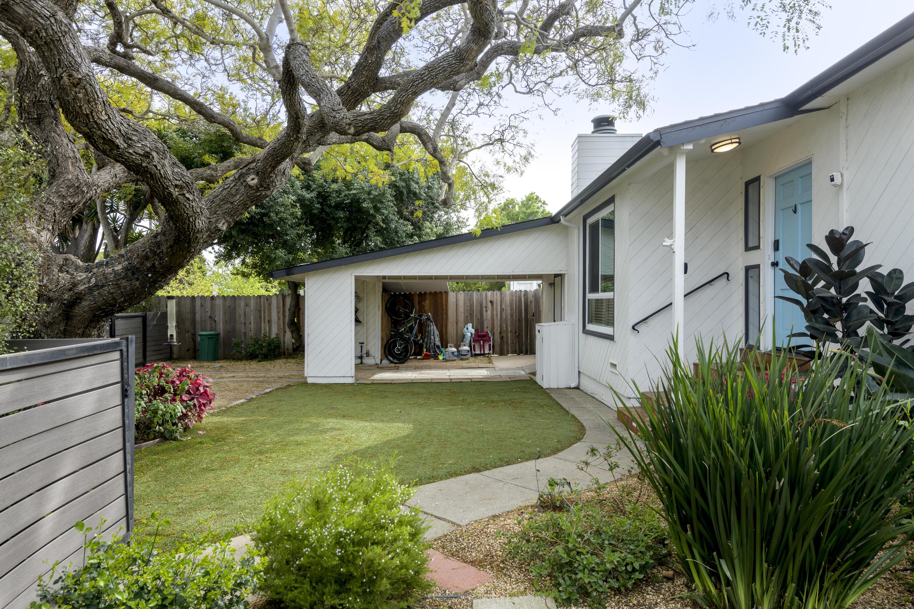 1102 Del Mar Avenue Santa Barbara, CA 93109 - Photo 26 of 39 a view of a house with backyard and sitting area