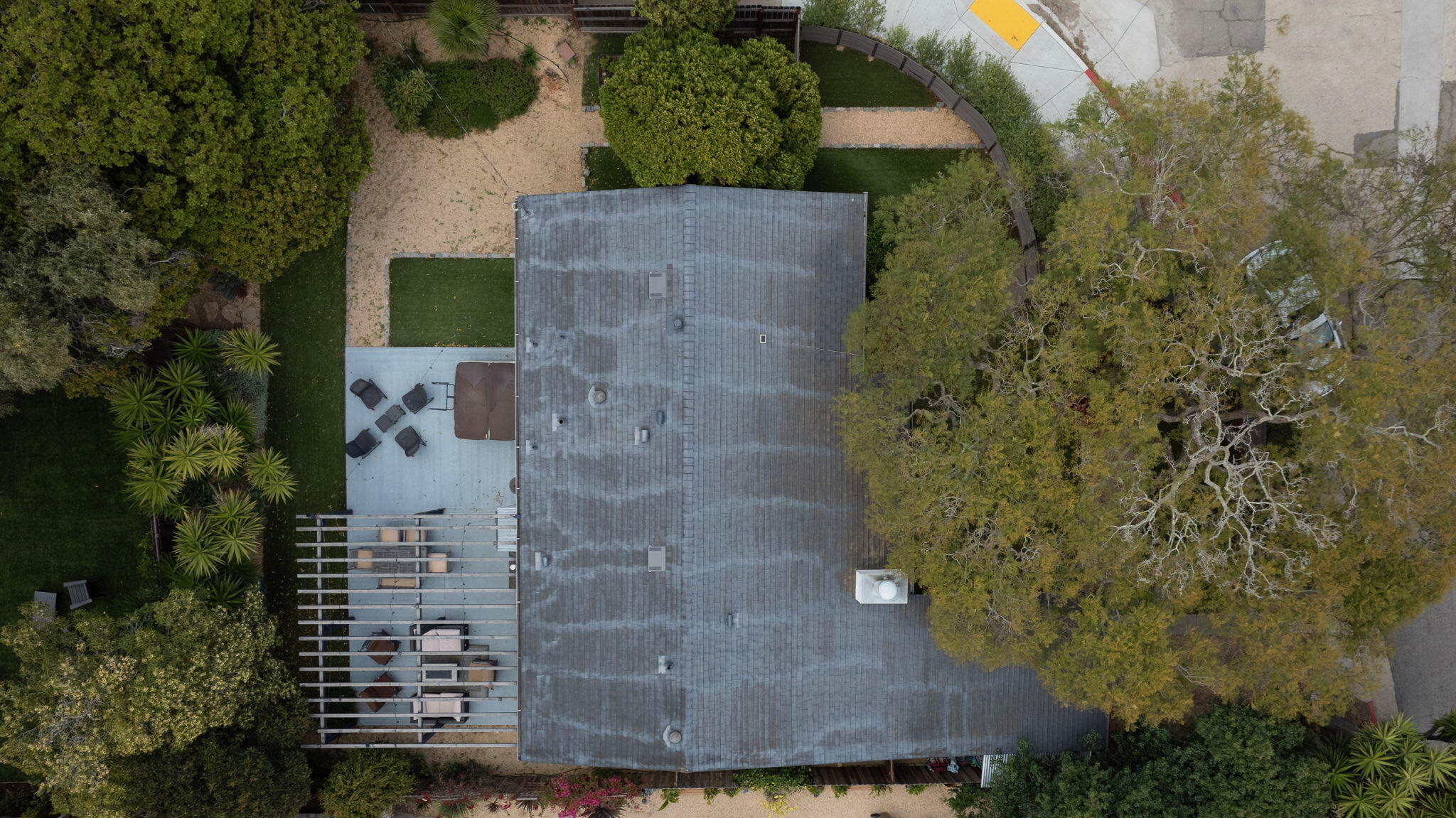 1102 Del Mar Avenue Santa Barbara, CA 93109 - Photo 29 of 39 an aerial view of a house