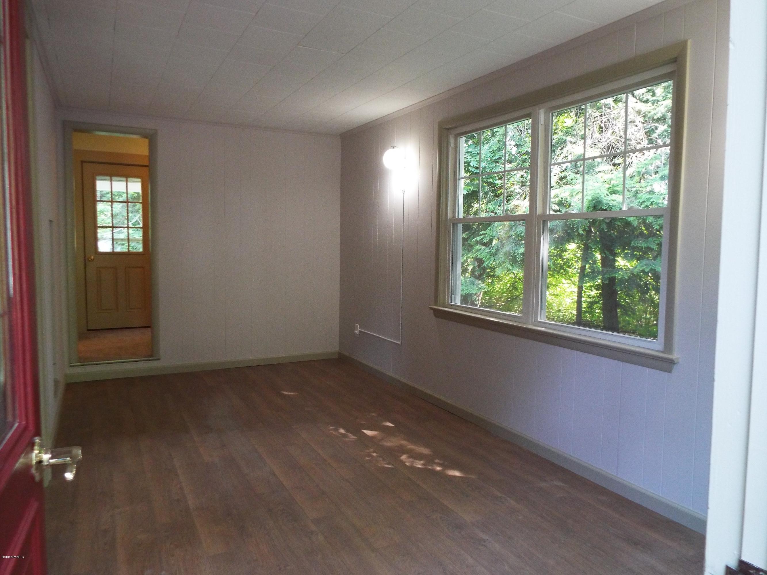 37 Overfield Road Pittsfield, MA 01201 - Photo 14 of 19 family rm