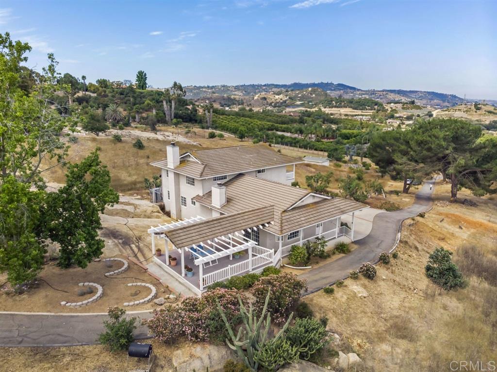29859 Wilkes Road Valley Center, CA 92082 - Photo 3 of 25 Gallery Image 3