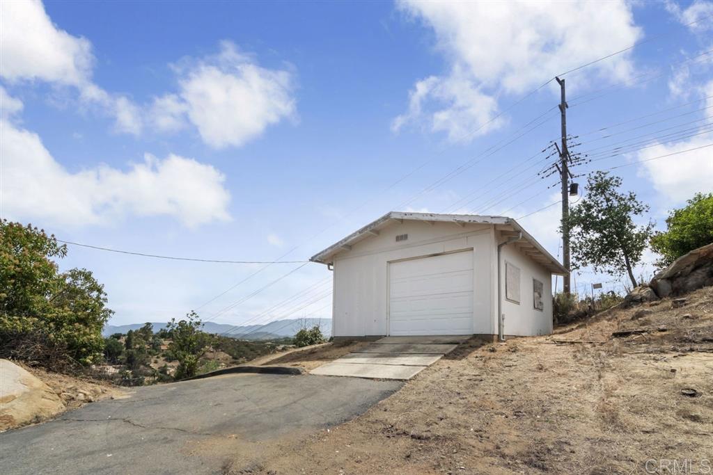 29859 Wilkes Road Valley Center, CA 92082 - Photo 22 of 25 Gallery Image 22