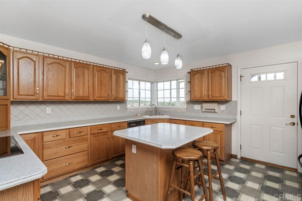 29859 Wilkes Road Valley Center, CA 92082 - Photo 9 of 25 Gallery Image 9