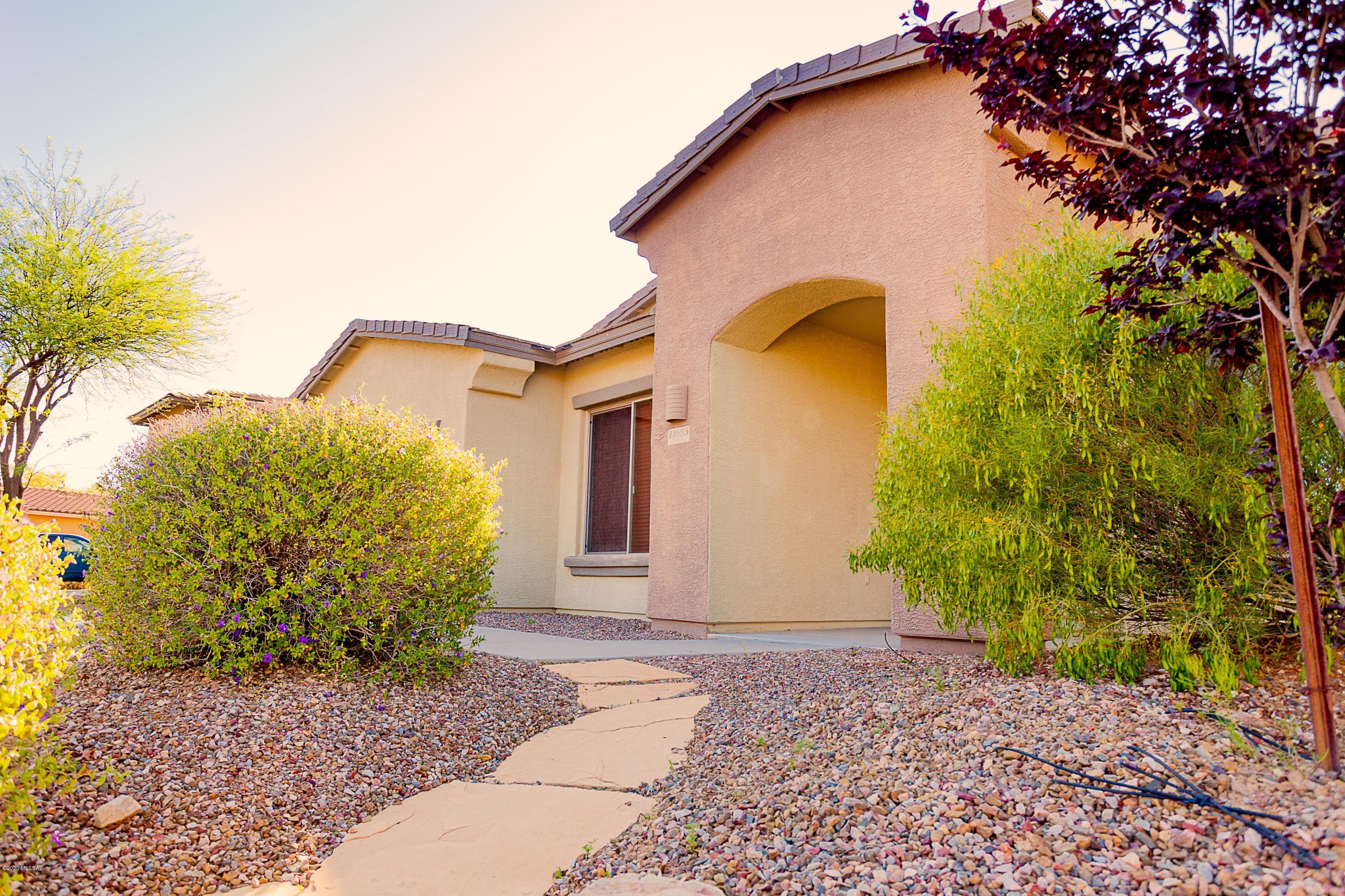 11685 North Peaceful Night Road Tucson, AZ 85737 - Photo 2 of 37