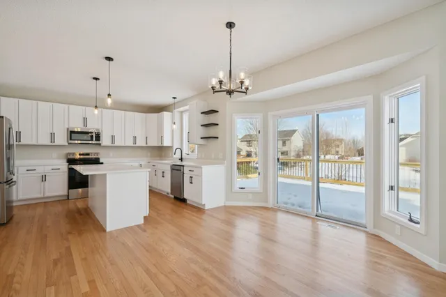 $659,900 | 17714 Hillwood Avenue, Lakeville, MN 55044