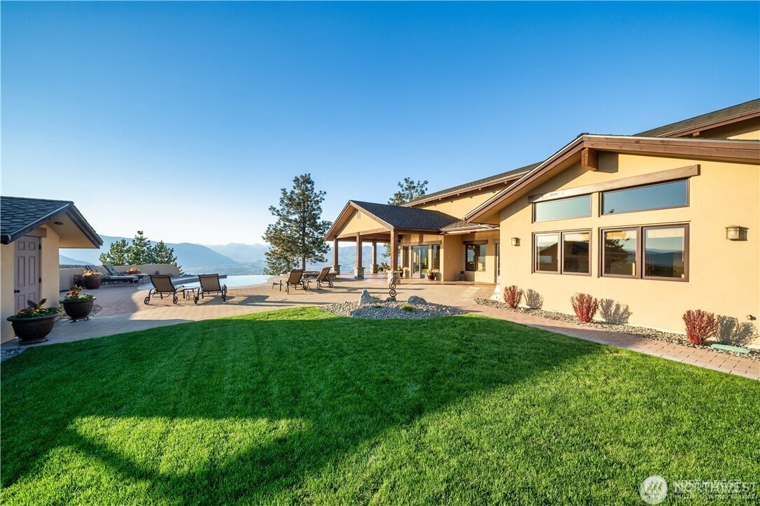 300 Hawks Ridge Road Chelan, WA 98816 - Photo 22 of 40