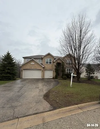$630,000 | 5650 Brentwood Drive, Hoffman Estates, IL 60192