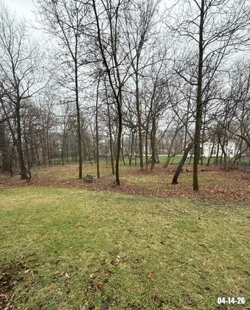 $630,000 | 5650 Brentwood Drive, Hoffman Estates, IL 60192